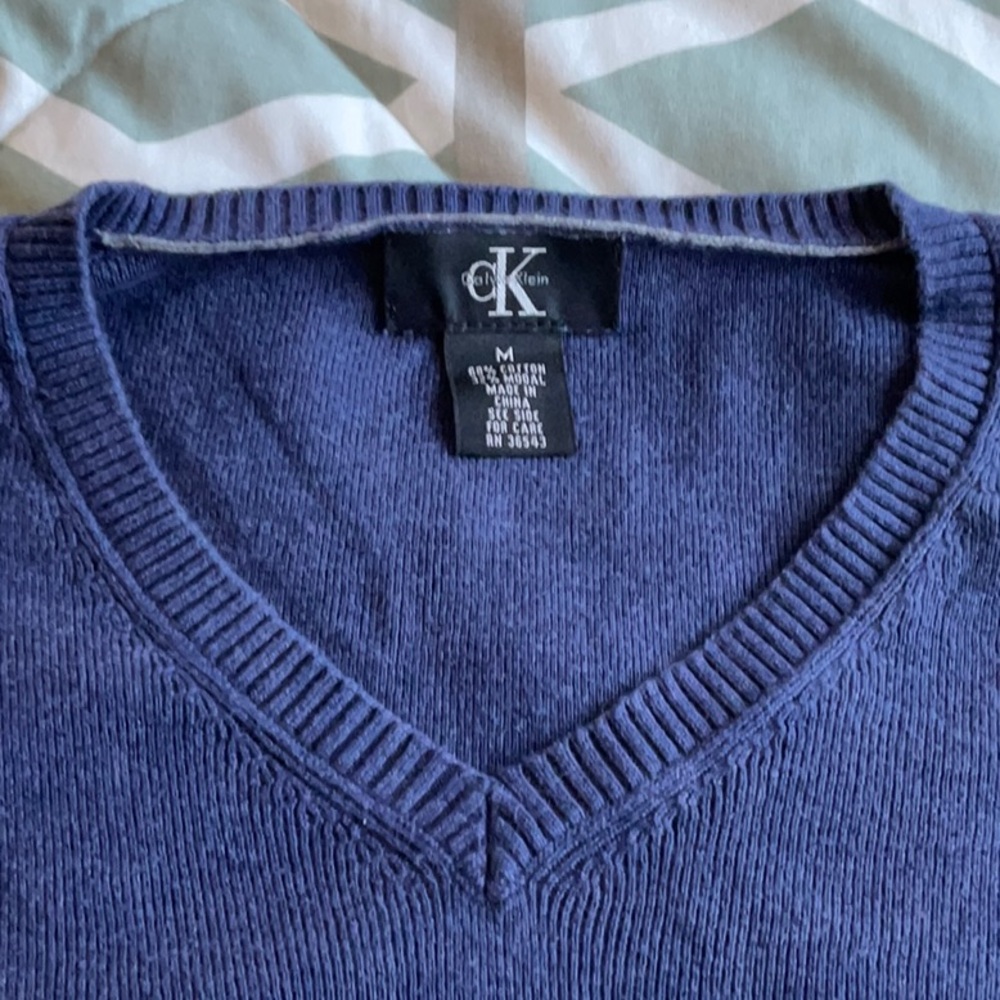 Young men’s bundle. 2 short sleeves, 1 long sleeve and 1 sweater.